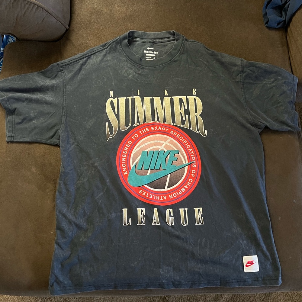 Nike Black Sun faded graphic tee - men’s size large